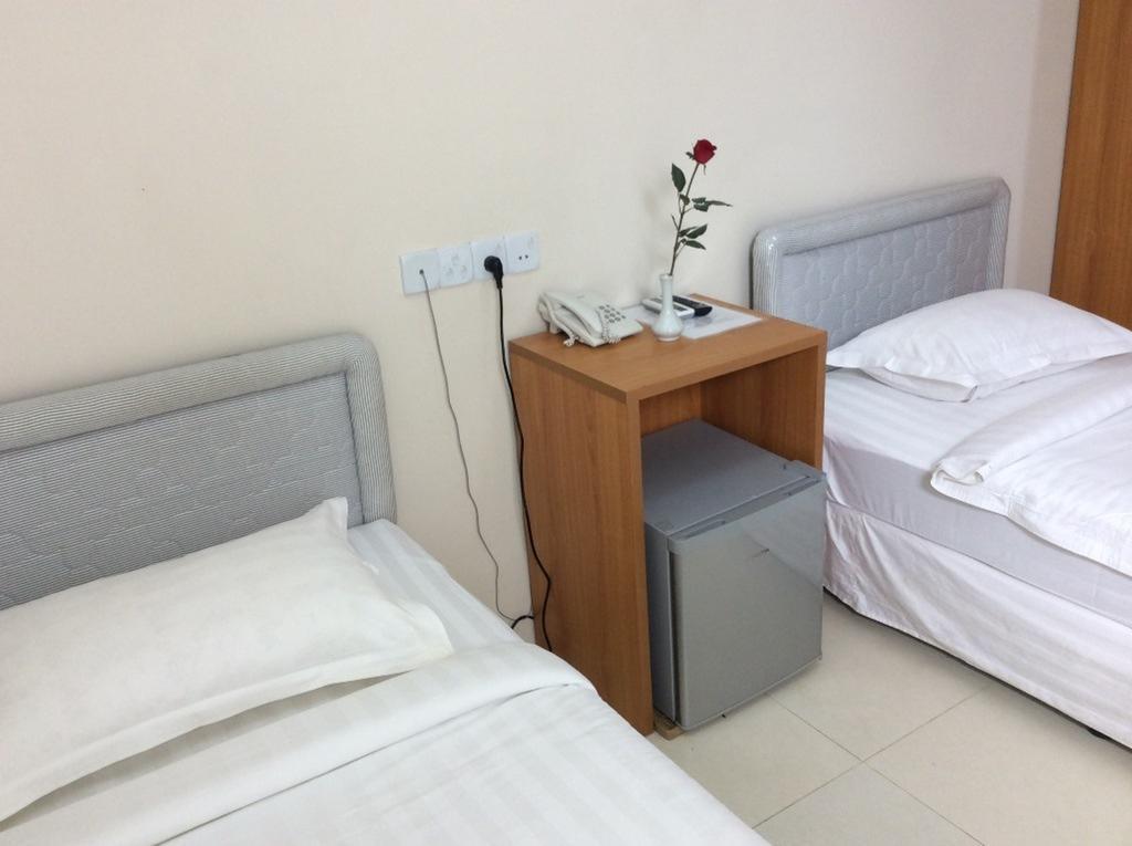 Star Max Hotel Γιανγκόν Δωμάτιο φωτογραφία